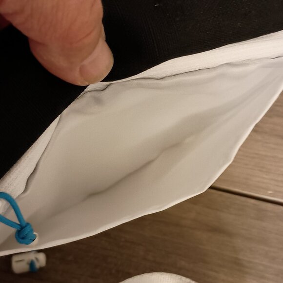 Hoka Fanny Pack Running Hiking Adjustable Strap Multiple Pockets - Picture 7 of 7